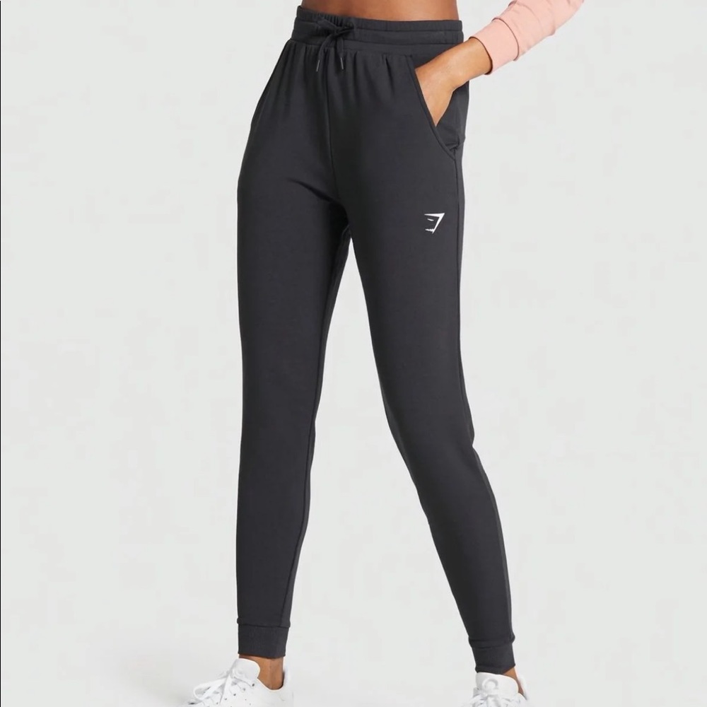 Gymshark pippa training joggers